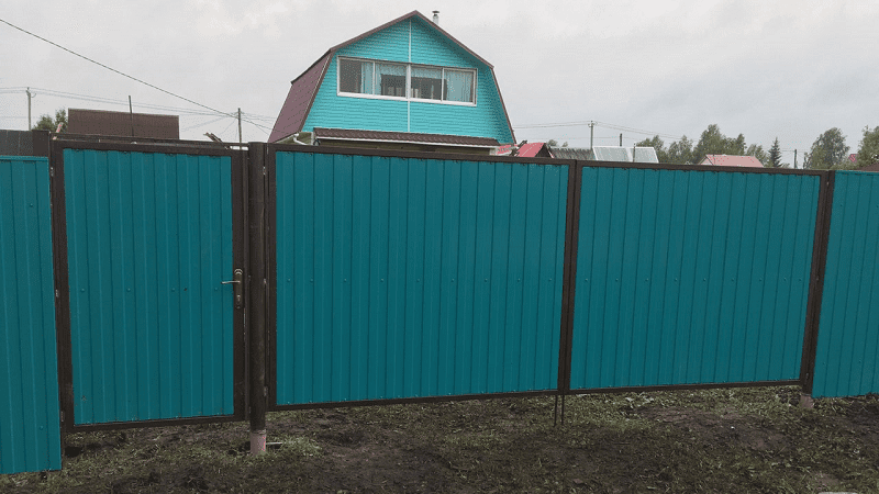 Распашные ворота с профнастилом, Парма 3